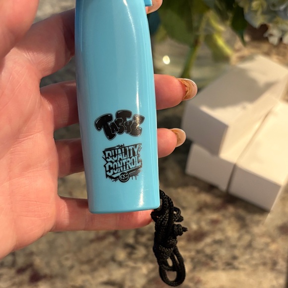 Blue Handheld Fan - Picture 5 of 5